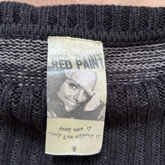 Red paint sweater with belt size Medium - Picture 6 of 11